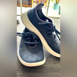 ALL BIRDS Tree Runners Athletic Sneakers